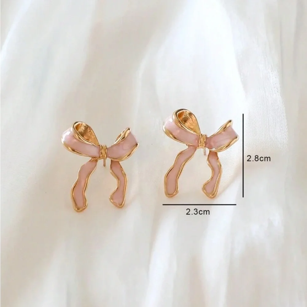 Pink and Gold Coquette Bow Earrings - Picture 3 of 3